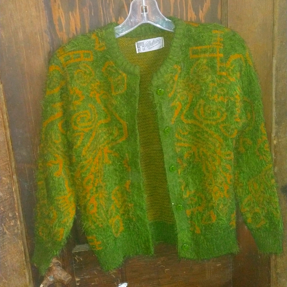 Exquisite peacock cardigan